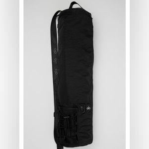 Alo Yoga bag & warrior mat